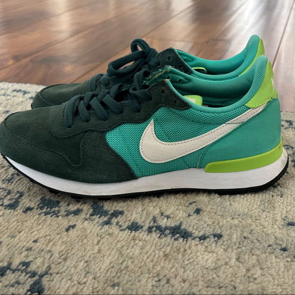 Nike Green and White Sneakers